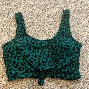 Coral Reef Traveler Top in Green Leopard Print, size medium (8/10)